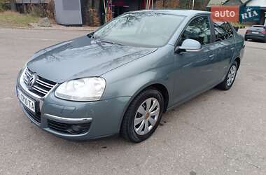 Седан Volkswagen Jetta 2008 в Києві