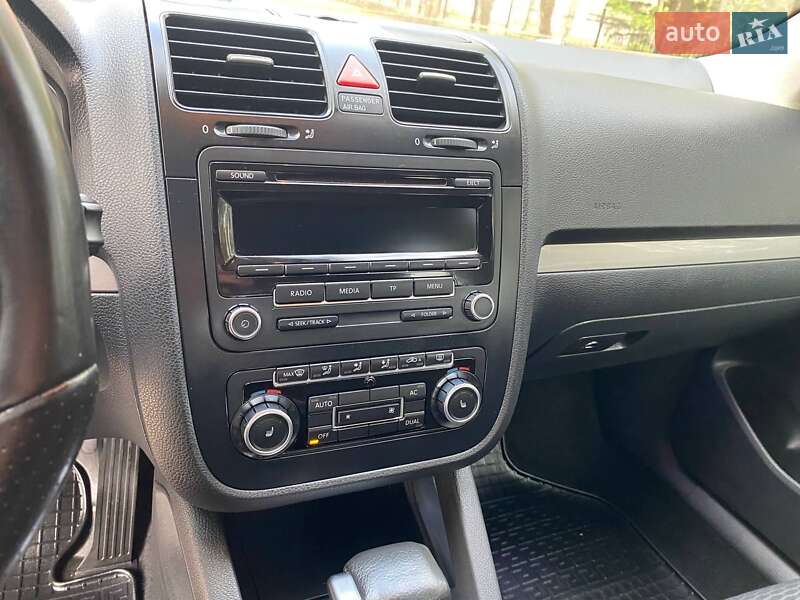 Седан Volkswagen Jetta 2010 в Миргороде фото 4 Седан Volkswagen Jetta 2010 в Миргороде