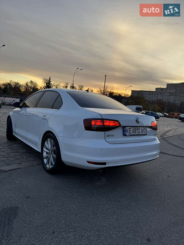 Седан Volkswagen Jetta 2016 в Харькове фото 4 Седан Volkswagen Jetta 2016 в Харькове