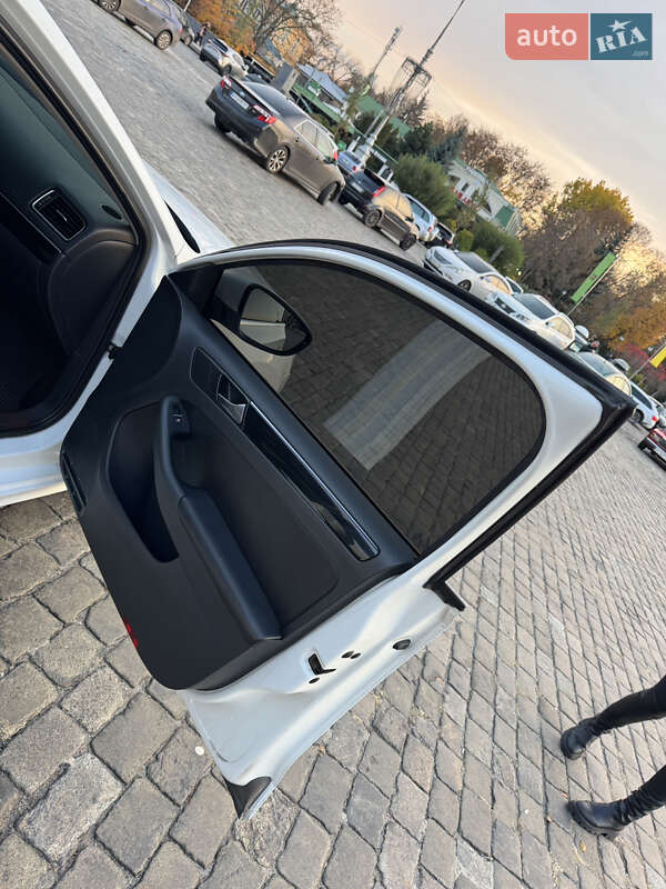 Седан Volkswagen Jetta 2016 в Харькове фото 15 Седан Volkswagen Jetta 2016 в Харькове