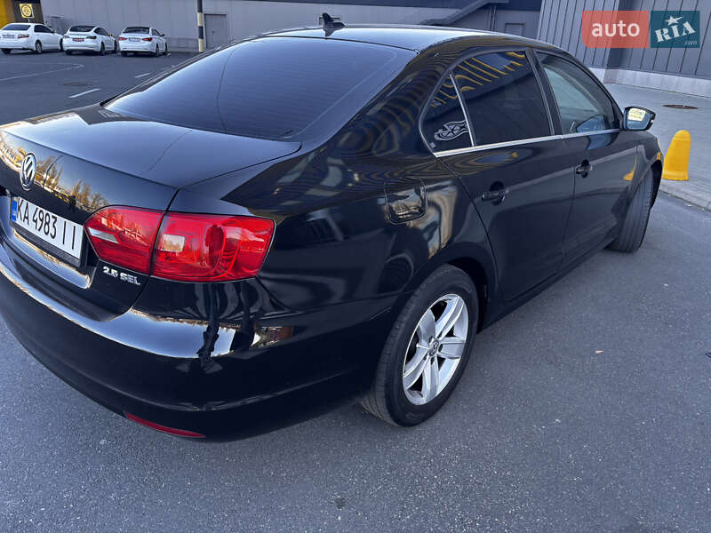 Седан Volkswagen Jetta 2011 в Киеве