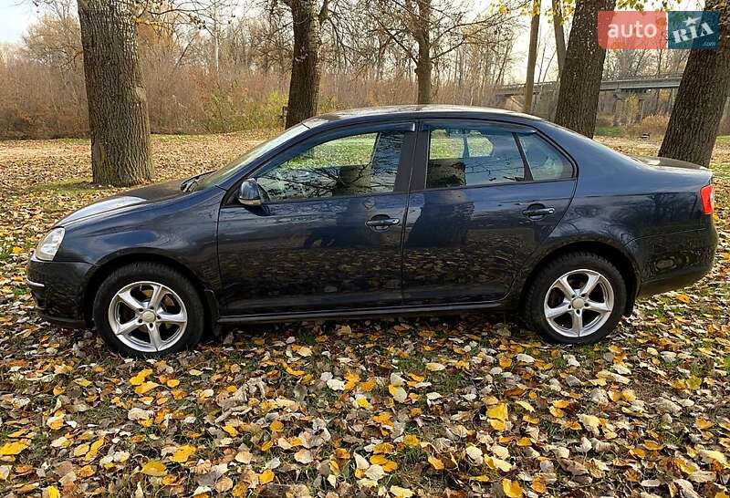 Седан Volkswagen Jetta 2008 в Кобеляках