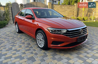 Седан Volkswagen Jetta 2019 в Рівному