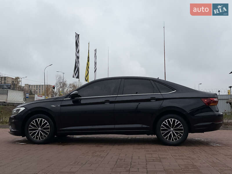 Седан Volkswagen Jetta 2018 в Полтаве