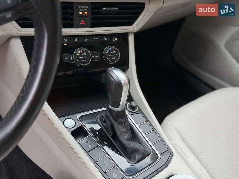 Седан Volkswagen Jetta 2018 в Полтаве