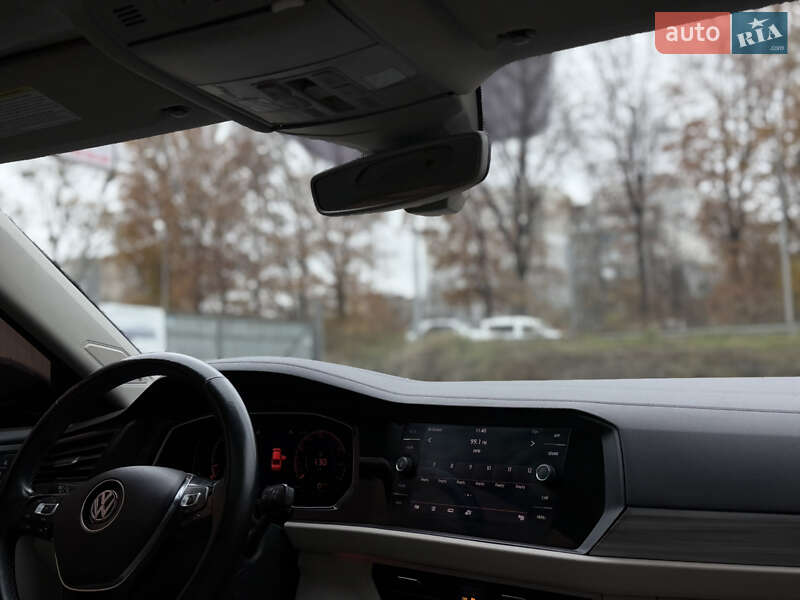 Седан Volkswagen Jetta 2018 в Полтаве