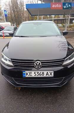 Седан Volkswagen Jetta 2014 в Днепре