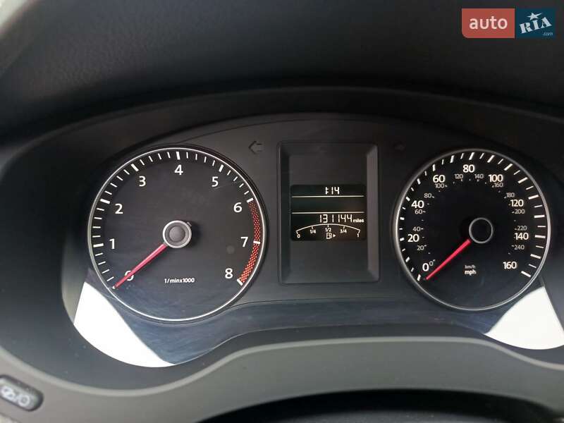 Седан Volkswagen Jetta 2014 в Днепре