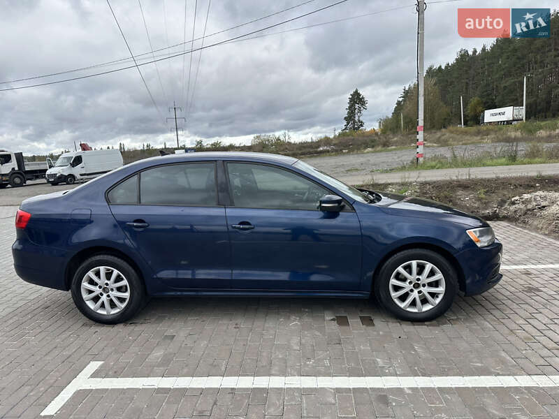 Седан Volkswagen Jetta 2012 в Киеве