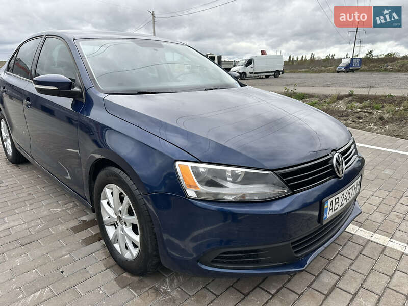 Седан Volkswagen Jetta 2012 в Киеве