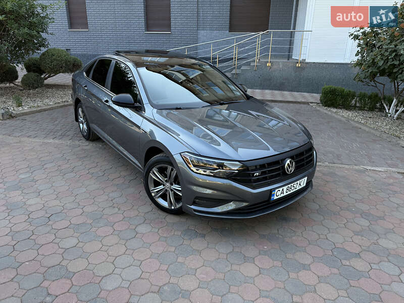 Седан Volkswagen Jetta 2019 в Кривом Роге