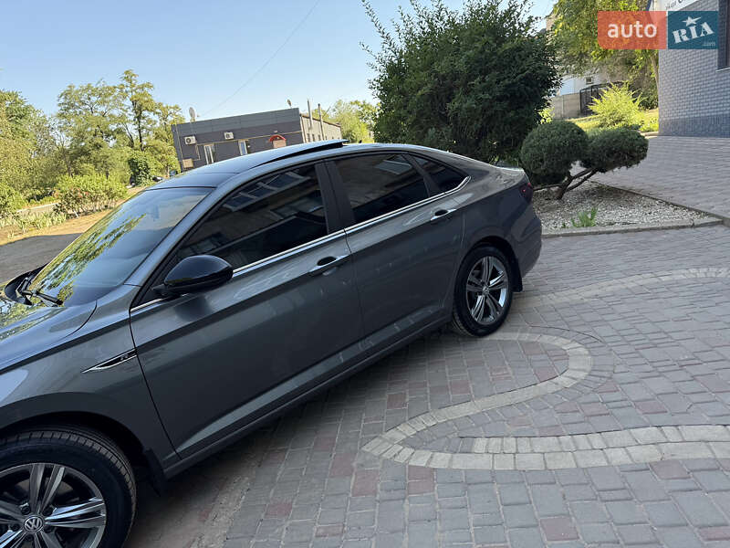 Седан Volkswagen Jetta 2019 в Кривом Роге