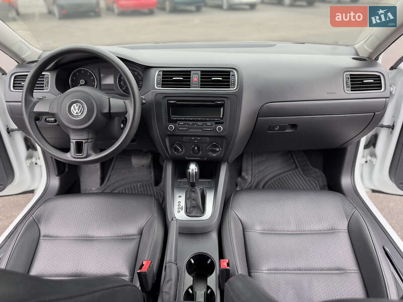 Седан Volkswagen Jetta 2014 в Дніпрі фото 16 Седан Volkswagen Jetta 2014 в Дніпрі