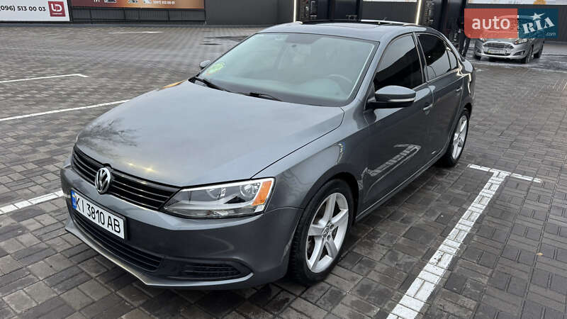 Седан Volkswagen Jetta 2012 в Киеве