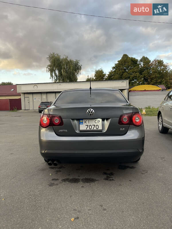 Седан Volkswagen Jetta 2009 в Києві