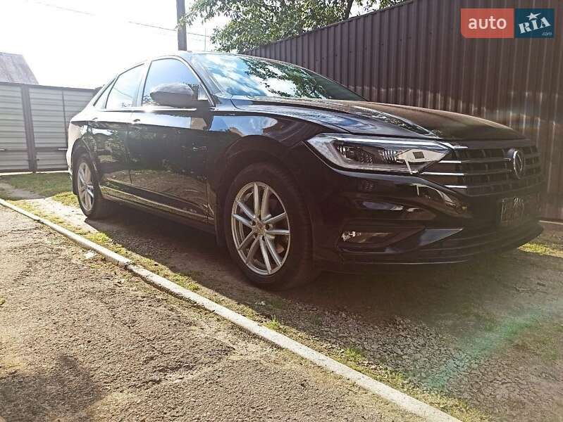 Седан Volkswagen Jetta 2019 в Сарнах