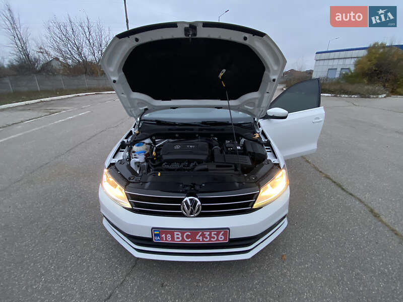 Седан Volkswagen Jetta 2017 в Запорожье
