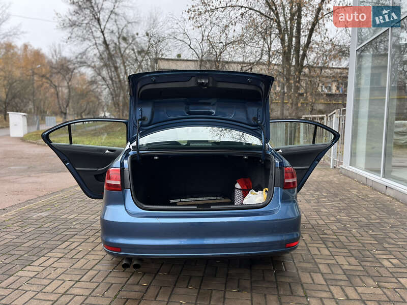 Седан Volkswagen Jetta 2014 в Чернігові фото 10 Седан Volkswagen Jetta 2014 в Чернігові