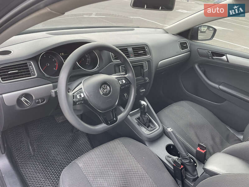 Седан Volkswagen Jetta 2016 в Киеве фото 9 Седан Volkswagen Jetta 2016 в Киеве