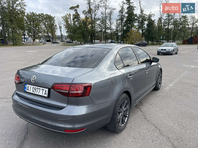 Седан Volkswagen Jetta 2016 в Киеве фото 5 Седан Volkswagen Jetta 2016 в Киеве