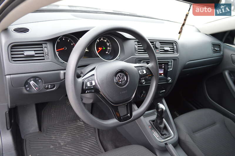 Седан Volkswagen Jetta 2016 в Кропивницькому фото 7 Седан Volkswagen Jetta 2016 в Кропивницькому