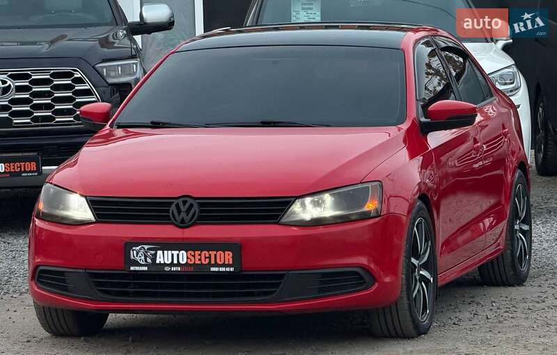 Седан Volkswagen Jetta 2012 в Харкові