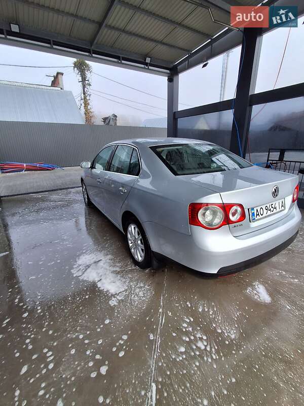 Седан Volkswagen Jetta 2007 в Вишкові