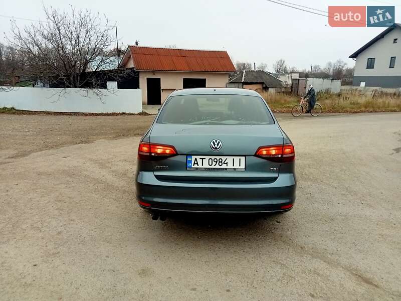 Седан Volkswagen Jetta 2017 в Івано-Франківську