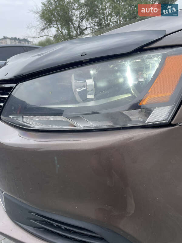 Седан Volkswagen Jetta 2012 в Львове