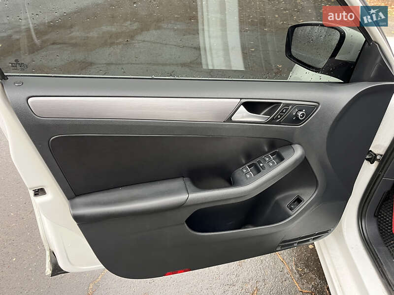 Седан Volkswagen Jetta 2013 в Звенигородці