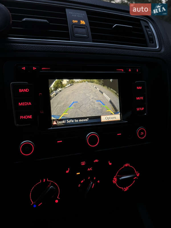 Седан Volkswagen Jetta 2015 в Запорожье