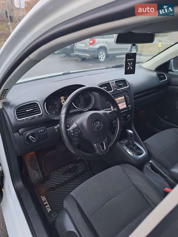Универсал Volkswagen Jetta 2012 в Киеве фото 30 Универсал Volkswagen Jetta 2012 в Киеве