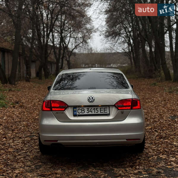 Седан Volkswagen Jetta 2011 в Пирятині