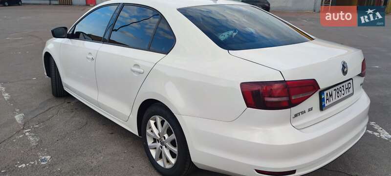 Седан Volkswagen Jetta 2015 в Житомирі