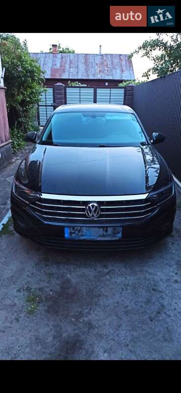 Седан Volkswagen Jetta 2019 в Сарнах