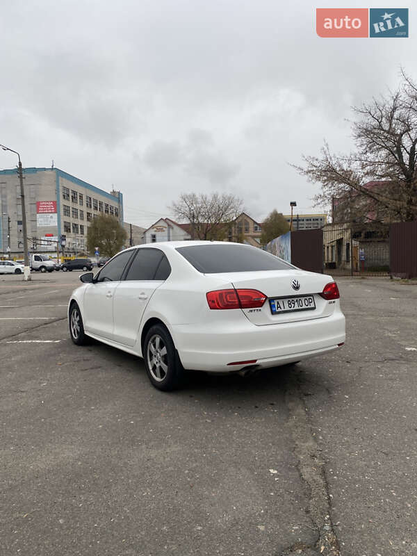 Седан Volkswagen Jetta 2012 в Киеве