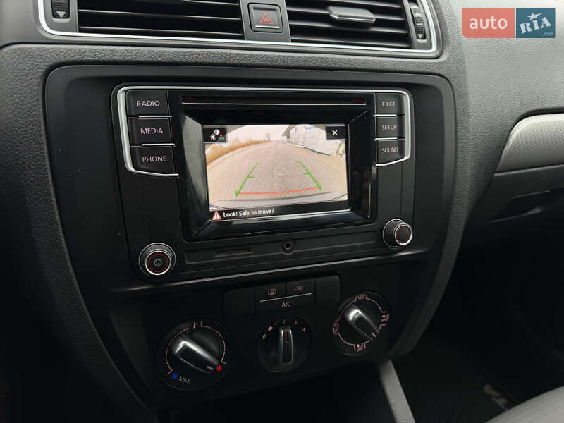 Седан Volkswagen Jetta 2016 в Запорожье