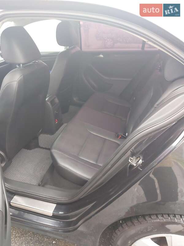Седан Volkswagen Jetta 2012 в Днепре фото 11 Седан Volkswagen Jetta 2012 в Днепре