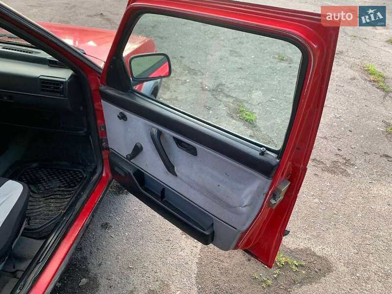 Седан Volkswagen Jetta 1991 в Дубно