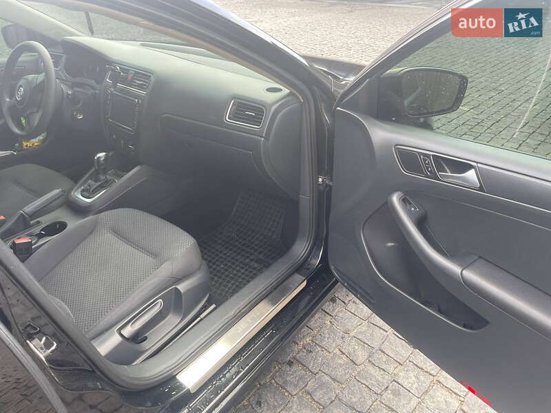 Седан Volkswagen Jetta 2014 в Софиевской Борщаговке фото 11 Седан Volkswagen Jetta 2014 в Софиевской Борщаговке