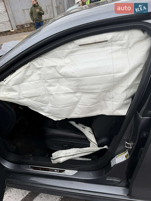 Седан Volkswagen Jetta 2015 в Киеве