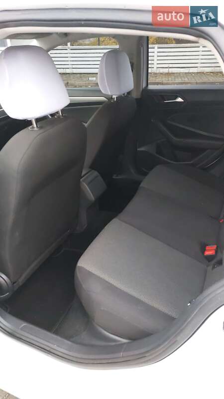 Седан Volkswagen Jetta 2021 в Запоріжжі