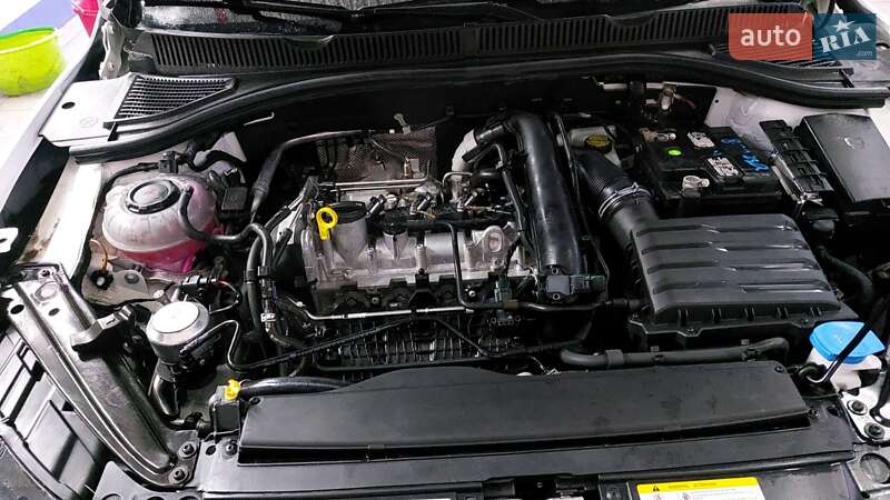 Седан Volkswagen Jetta 2021 в Запоріжжі