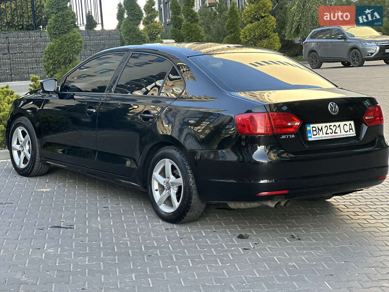 Седан Volkswagen Jetta 2014 в Киеве