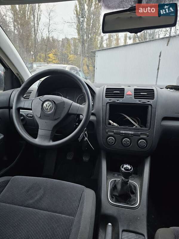 Седан Volkswagen Jetta 2007 в Киеве