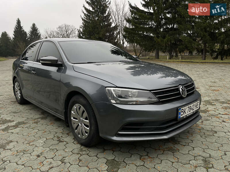 Седан Volkswagen Jetta 2016 в Дубно фото Седан Volkswagen Jetta 2016 в Дубно