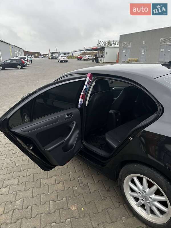 Седан Volkswagen Jetta 2012 в Одессе фото 11 Седан Volkswagen Jetta 2012 в Одессе