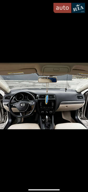 Седан Volkswagen Jetta 2015 в Івано-Франківську фото 10 Седан Volkswagen Jetta 2015 в Івано-Франківську