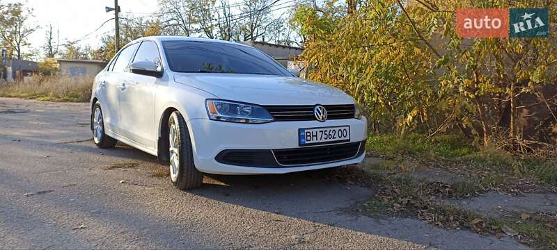 Седан Volkswagen Jetta 2014 в Білгороді-Дністровському фото 4 Седан Volkswagen Jetta 2014 в Білгороді-Дністровському