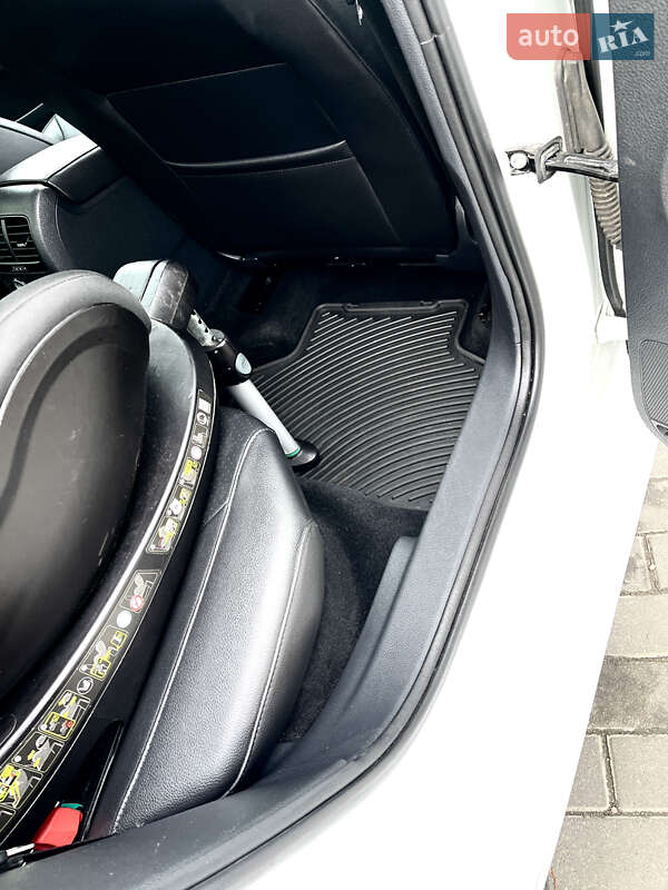 Седан Volkswagen Jetta 2014 в Киеве фото 17 Седан Volkswagen Jetta 2014 в Киеве